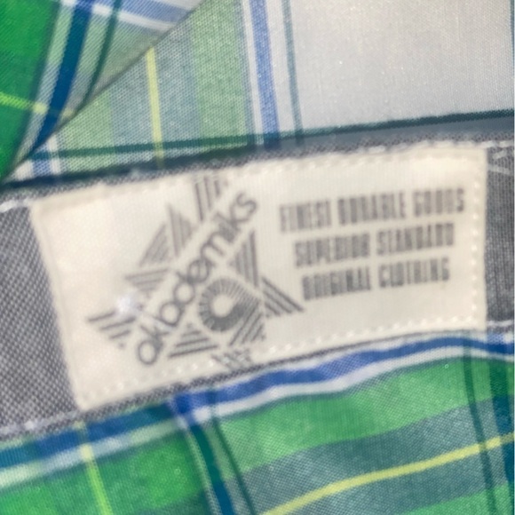 Akademiks Long Sleeve Button Down Long Sleeve Green Size Large Checker 90s - Picture 2 of 6